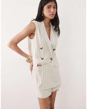 Miss Selfridge Tailored Linen Look Micro Skort - White