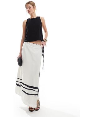French Connection Falda Midi Con Diseño Monocromático En Contraste De Lino Genevive De - Blanco