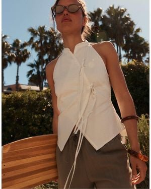 Stradivarius Qipao - top dos nu semi froissé avec nœud à col mao - Marron