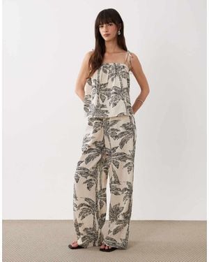 New Look Co-Ord Mono Palm Print Beach Trousers - White