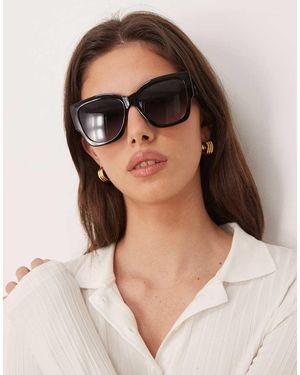 Marc Jacobs Marc Jacobs Cat Eye Sunglasses - Brown