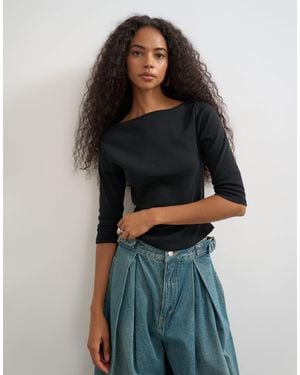 TOPSHOP Oberteil mit u-boot-ausschnitt und geschwungenem saum - Schwarz