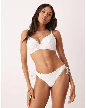 Peek & Beau Bikinibroekje Met Striksluiting En Gestructureerd Stippendetail - Wit