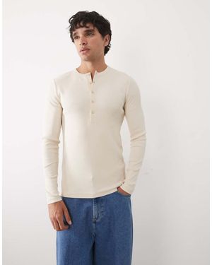 ASOS Muscle Fit Long Sleeve T-shirt With Henley Neck - Natural
