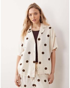 ASOS Blouse Met Reverskraag, Linnenlook En Stippen, Deel Van Co-Ord Set - Naturel
