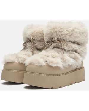 Pull&Bear Enkellaarzen Met Platte Plateauzool En Imitatiebont - Naturel