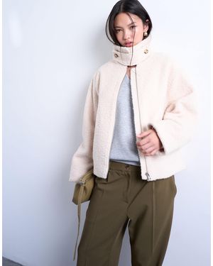 TOPSHOP – bomberjacke aus bouclé - Weiß