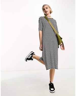 Noisy May Midi Split T-shirt Dress - Multicolor