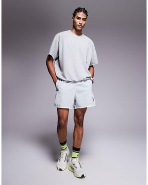 Nike Heritage Dri-fit Woven 5 Inch Shorts - Grey