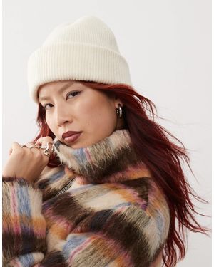 Monki Bonnet côtelé - crème - Marron