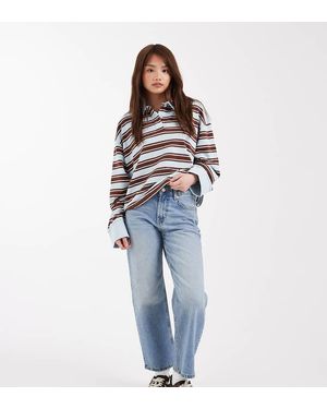 ASOS Vaqueros Capri Azul Auténtico Medio Elásticos De Pernera Recta Cómoda De Asos Design Petite