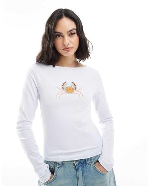 ASOS Top A Maniche Lunghe Con Scollo A Barchetta Con Granchio Con Perline - Bianco