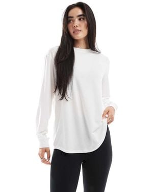 Nike Nike One Training Relaxed Longsleeve T-Shirt - White