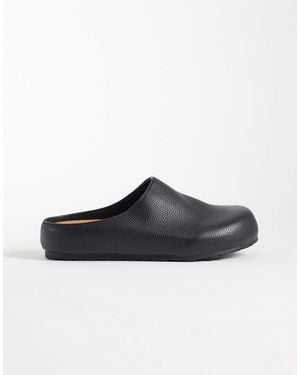 SEQWL Simba Clogs - Black