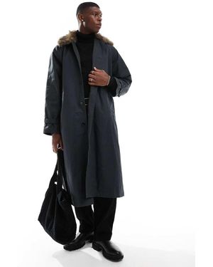 Weekday Gabardina Negro Apagado Extragrande Con Solapas De Piel Sintética Wade De