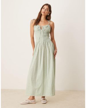 esmé studios Vestido Playero Largo Verde A Rayas Con Detalle Fruncido Exclusivo De Esmee - Neutro