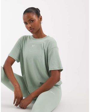 Nike One Dri-Fit Relaxed Short Sleeve Top - Green