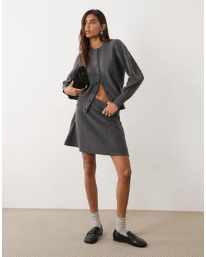 ASOS – taillierte strickjacke - Mehrfarbig
