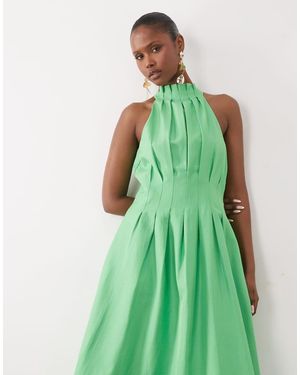 Forever New Vestido Midi Verde Con Cuello Halter Y Detalle De Pliegues