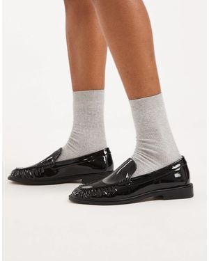 schuh Lorena Loafer - Black