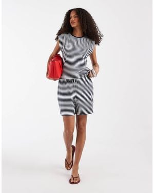 ONLY – locker geschnittene shorts - Rot