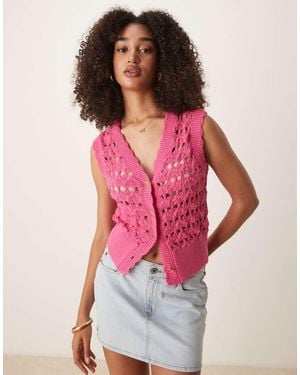 ASOS Chaleco De Croché Con Bordes Festoneados Y Botones Plateados De - Rosa