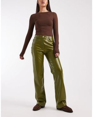 ASOS Pantalon droit en similicuir - olive - Vert