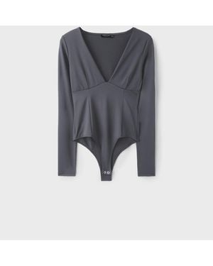 Stradivarius Body Met V-Hals En Rimpeling Onder De Buste - Grijs