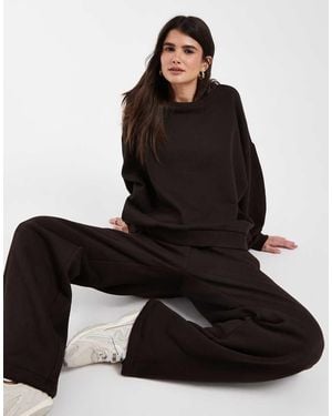 Vero Moda Sudadera Oversize Con Cuello Redondo De Conjunto En Marrón Chocolate - Negro
