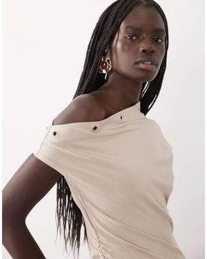 ASOS Top Met Oogjesdetail En Blote Schouders - Naturel