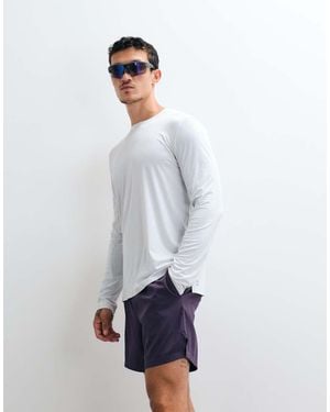 4505 5" Running Short With Elastic Waist And Zip Phone Pocket - White
