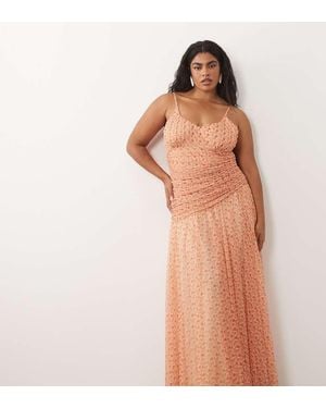 Lace & Beads Plus Vestido Largo Naranja De Tirantes Con Estampado De Florecitas Y Cuerpo Asimétrico Fruncido - Neutro