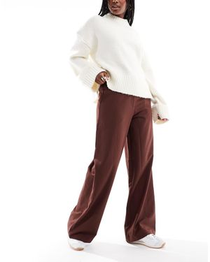ASOS Elegante Ruimvallende Broek Met Rechte Pijpen - Bruin