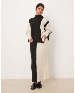 Y.A.S Contrast Knitted Maxi Skirt Co-ord - Natural