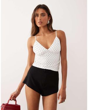 GOOD AMERICAN Top Moldeador De Tirantes Con Estampado De Lunares Y Cuello De Pico De Tejido Ligero - Blanco