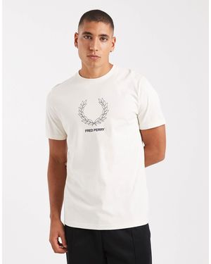 Fred Perry Outline Wreath Graphic T-Shirt - White