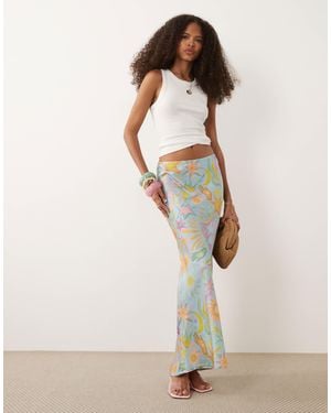 Never Fully Dressed – dorris – maxirock aus satin mit sternen-muster - Weiß