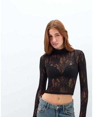 Intimissimi Long-Sleeved Stretch Lace Crop Top - Black