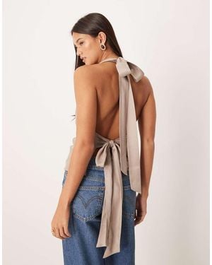 ASOS Satijnen Top Met Gedrapeerde Hals En Gestrikte Achterkant - Blauw