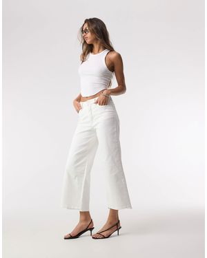 GOOD AMERICAN Good Waist Cropped Palazzo Jeans - White