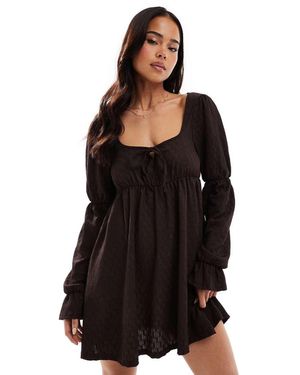 Miss Selfridge Vestito Grembiule Stile Milkmaid A Maniche Lunghe Color Cioccolato - Nero