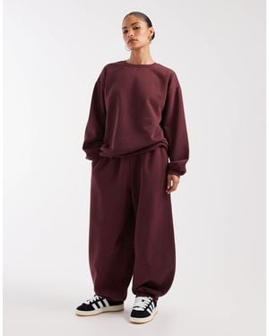 Vero Moda Oversized Balloon Leg joggers Co-ord - Red