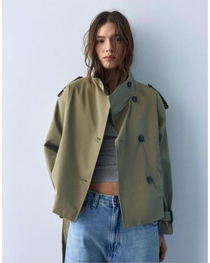 Pull&Bear – kurzer trenchcoat - Grün