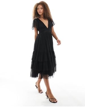 LACE & BEADS Bridesmaid Madison Midi Dress - Black