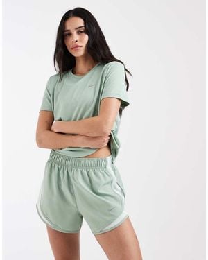 Nike Tempo Dri-Fit Mid Rise 3 Inch Shorts - Green