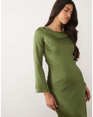 TFNC London Satin Flared Long Sleeve Maxi Dress - Green