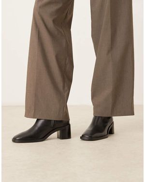 Calvin Klein Botas Negras Con Puntera Fina Y Tacón Grueso De -Negro - Neutro