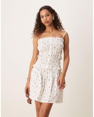 esmé studios Esmee Exclusive Tiered Beach Crop Top With Trim Detail - White