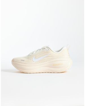 Nike Vomero Plus Trainers - Natural