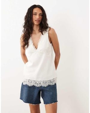 Abercrombie & Fitch Longline Lace Hem Detail V Front Cami Top - White